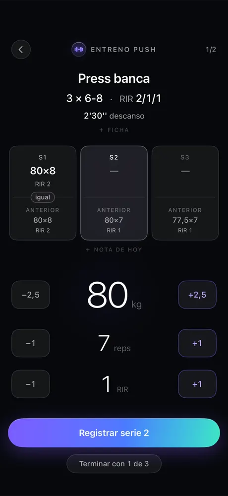 Registrar una serie de press banca: 80 kg, 7 repeticiones, RIR 1